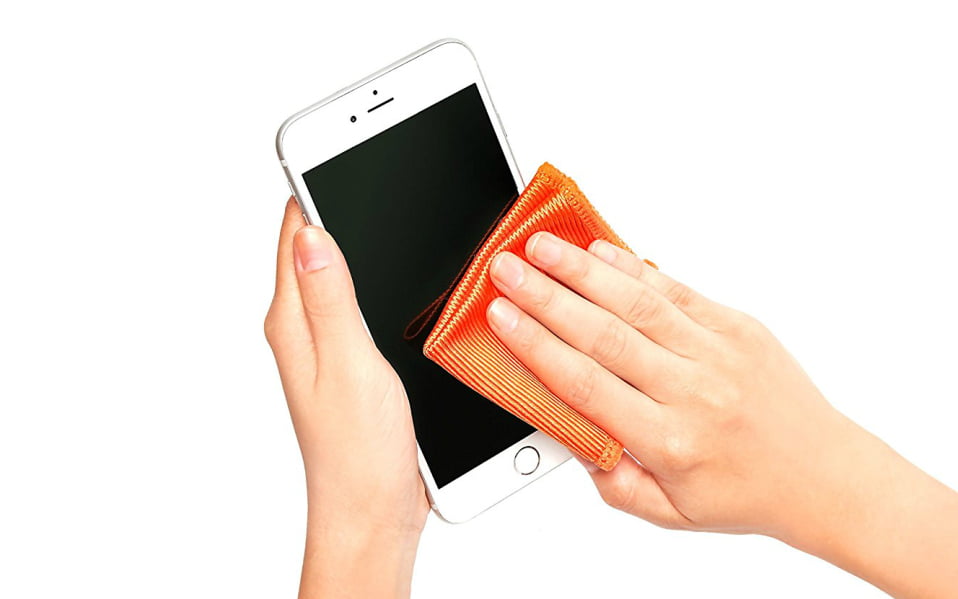 How to Fix iPhone Water Damage- Complete Guide 4 iPhone water damage repair